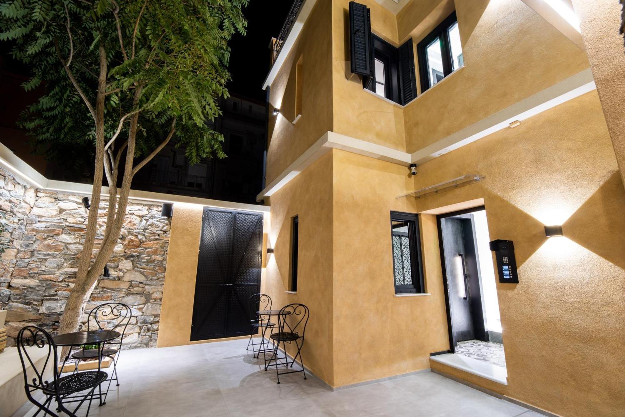 Luxury - Le Petit Bati Apartment Volos Exterior photo
