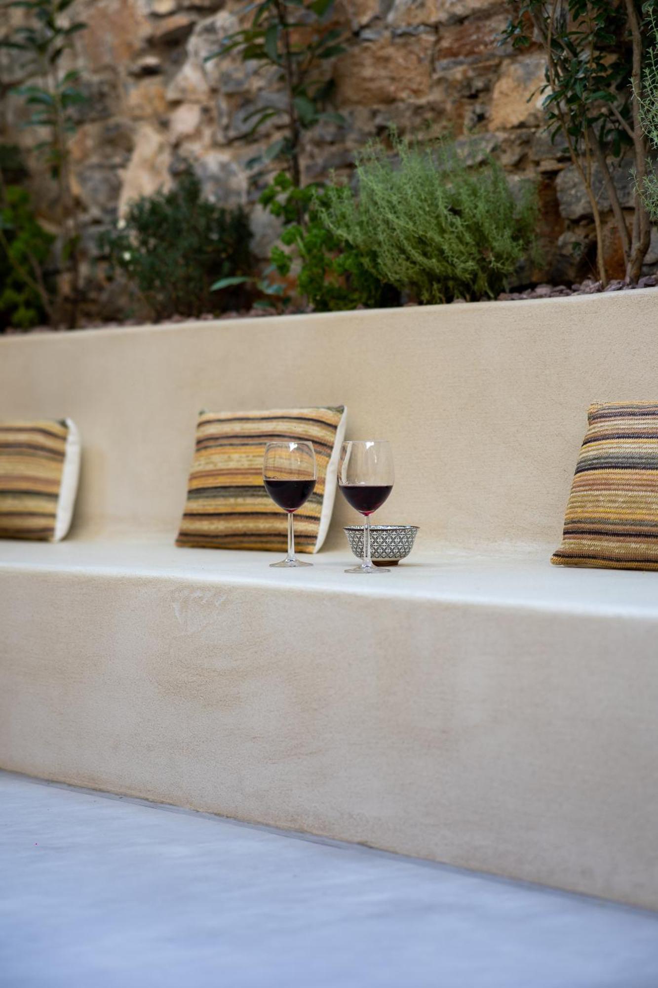Luxury - Le Petit Bati Apartment Volos Exterior photo