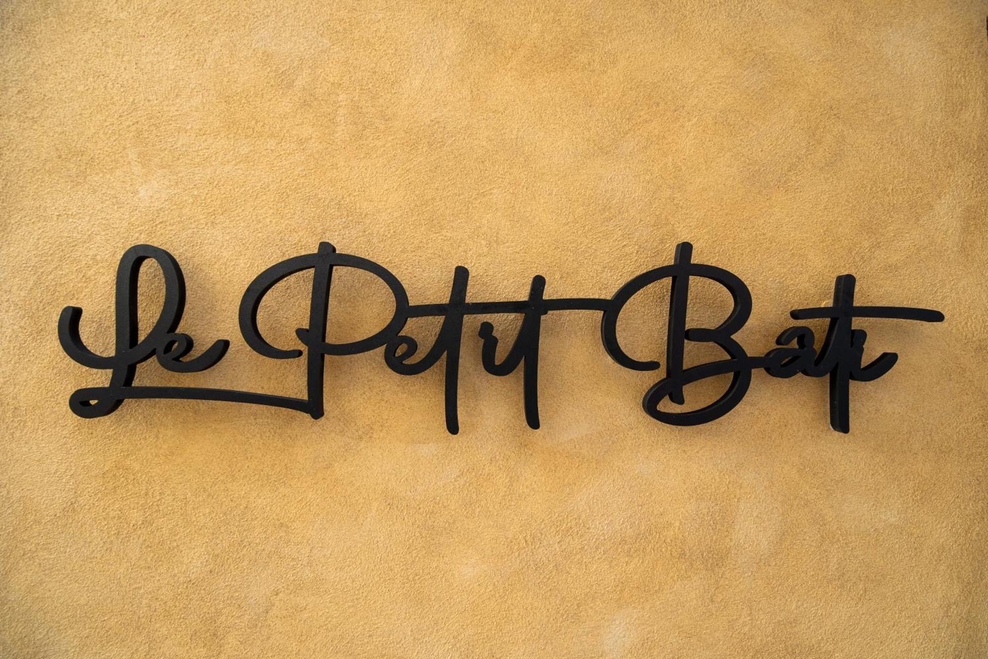 Luxury - Le Petit Bati Apartment Volos Exterior photo