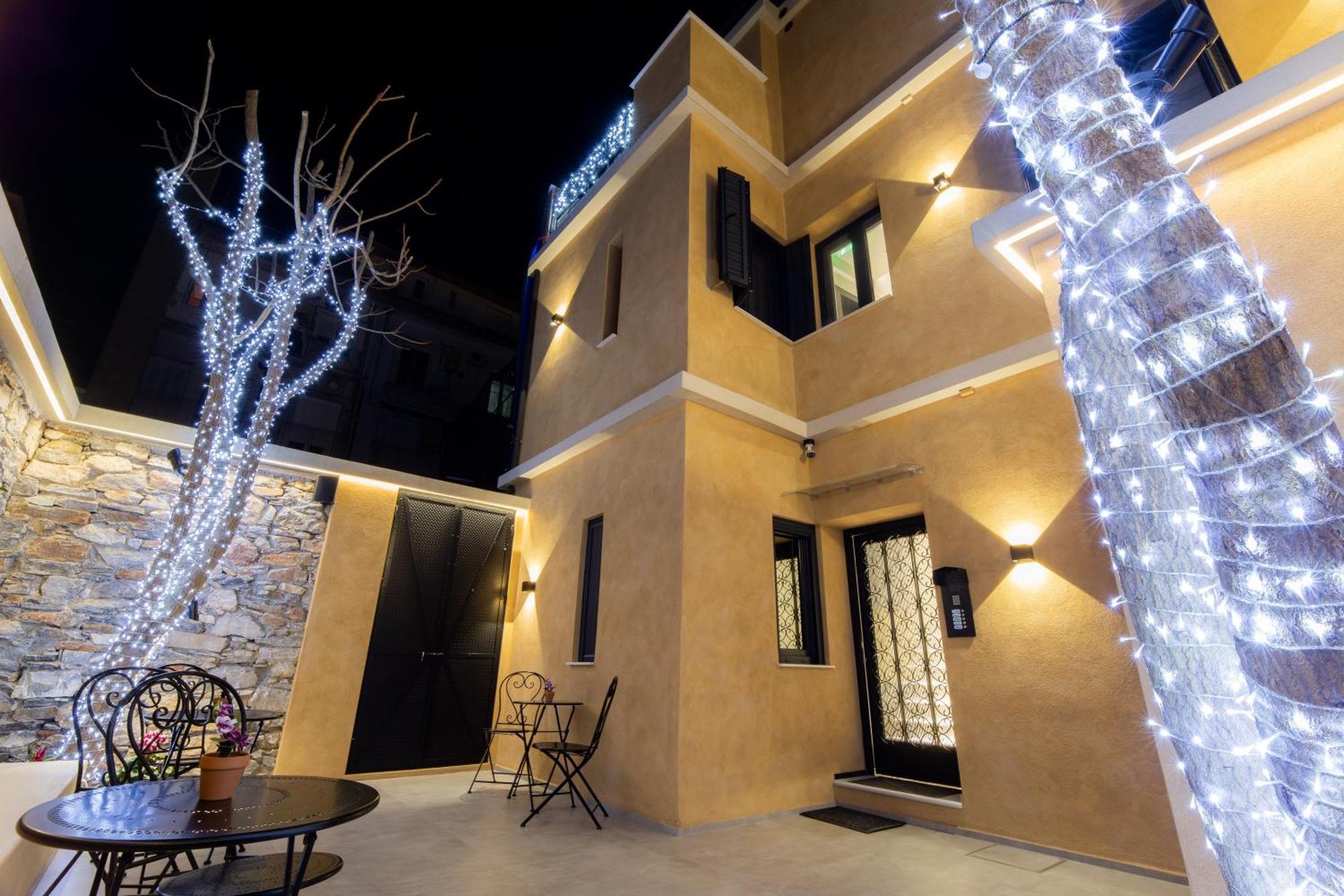 Luxury - Le Petit Bati Apartment Volos Exterior photo